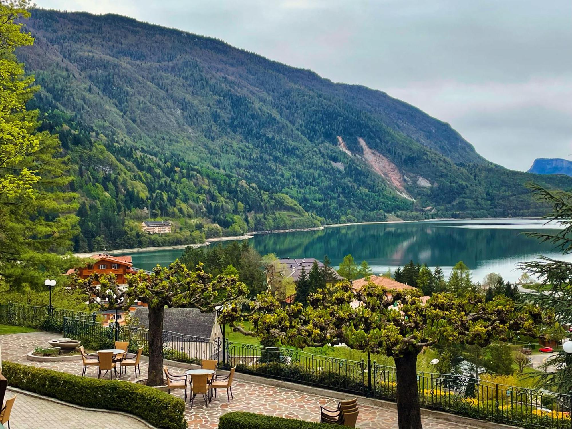 Hotel Miralago Wellness - Adults Only Molveno Exterior foto